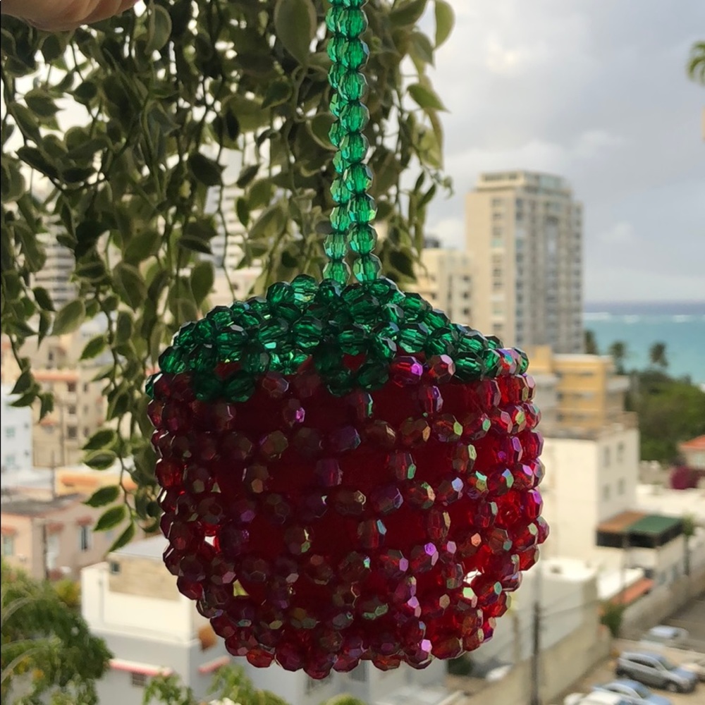 Beaded coin mini purse 🍓